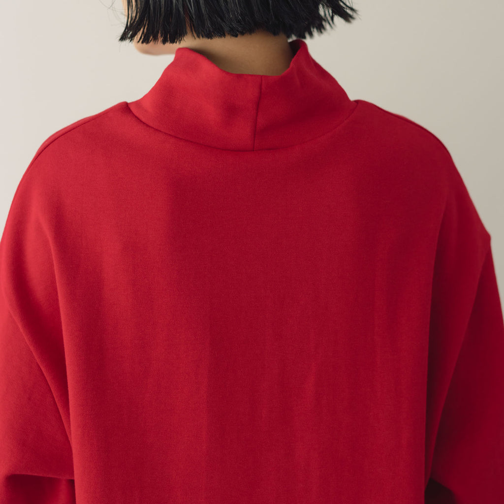 くらすこと +to 大人の定番、ハイネックプルオーバー