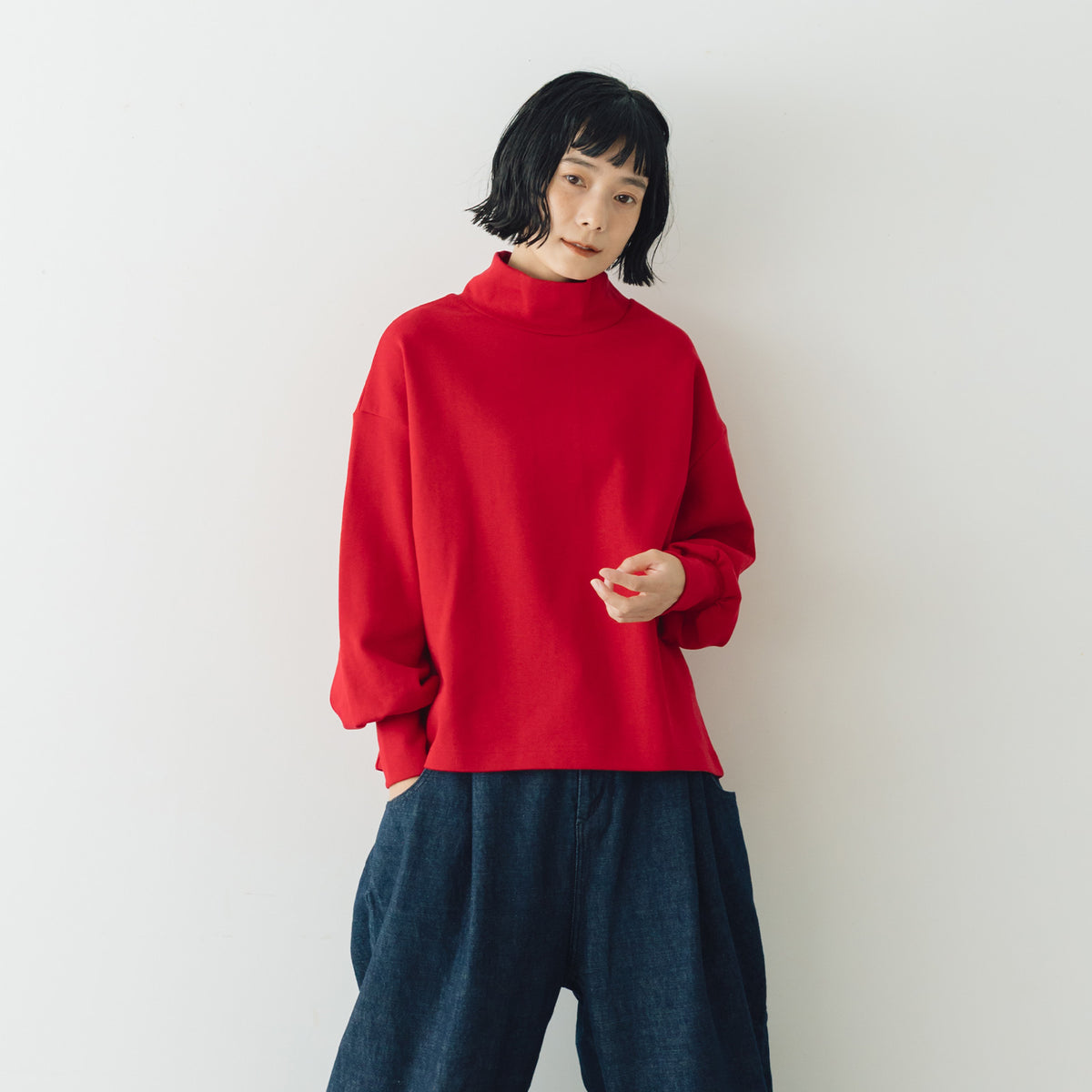 くらすこと+to ハイネックプルオーバー　RED 赤　kurasukoto くらすこと ＋to 大人の定番、ハイネックプルオーバー ｜くらすこと