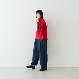 くらすこと +to 大人の定番、ハイネックプルオーバー