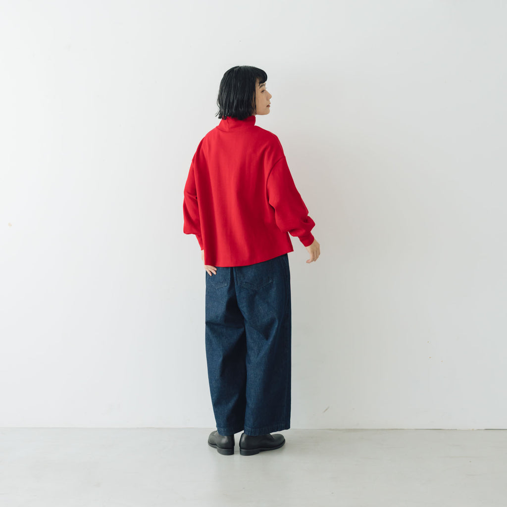 くらすこと +to 大人の定番、ハイネックプルオーバー
