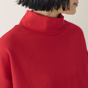 くらすこと +to 大人の定番、ハイネックプルオーバー