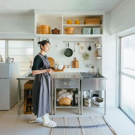 「くらすことの日常生活着」カシュクールエプロン