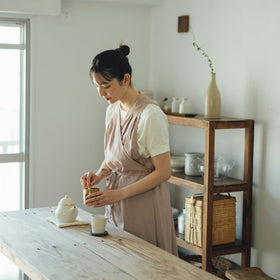 「くらすことの日常生活着」カシュクールエプロン