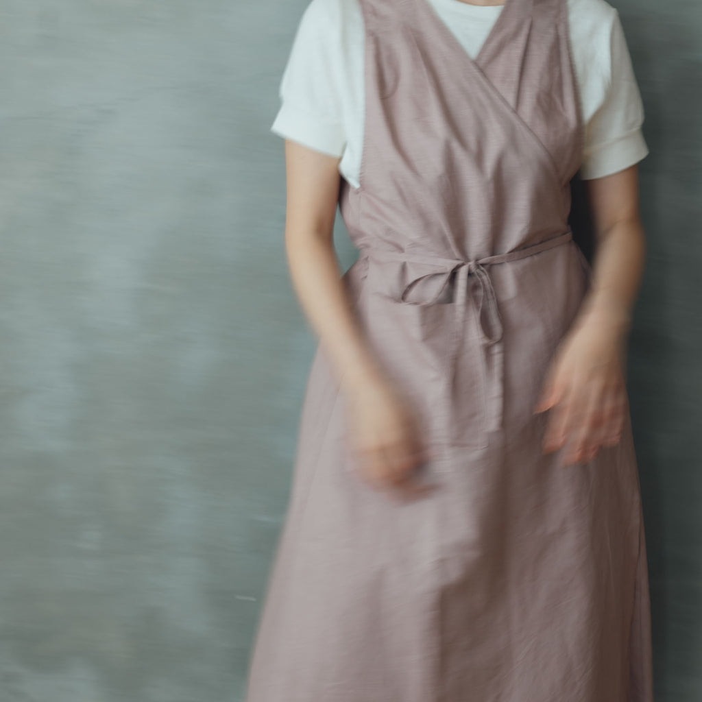 「くらすことの日常生活着」カシュクールエプロン