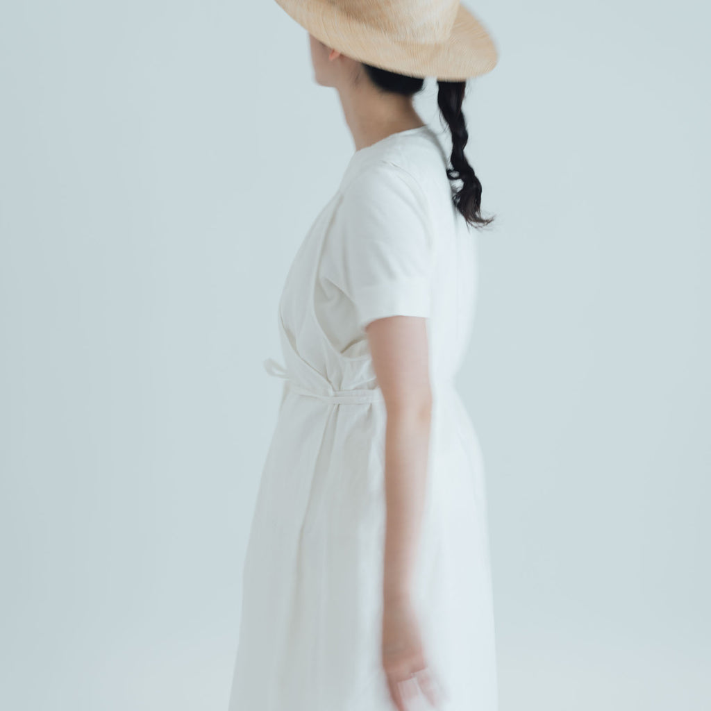 「くらすことの日常生活着」カシュクールエプロン