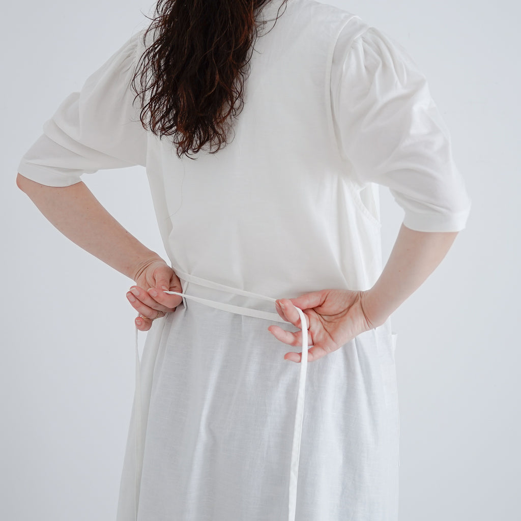 「くらすことの日常生活着」カシュクールエプロン