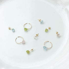 くらすこと わたしのお守り 天然石のひと粒ピアス