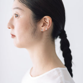 くらすこと わたしのお守り 天然石のひと粒イヤーカフ