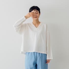 くらすこと +to 大人が着たいセーラーブラウス