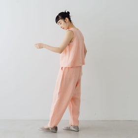 【SALE】 くらすこと 着こなしにリズムをつくる、おとなの麻100% コクーンパンツ