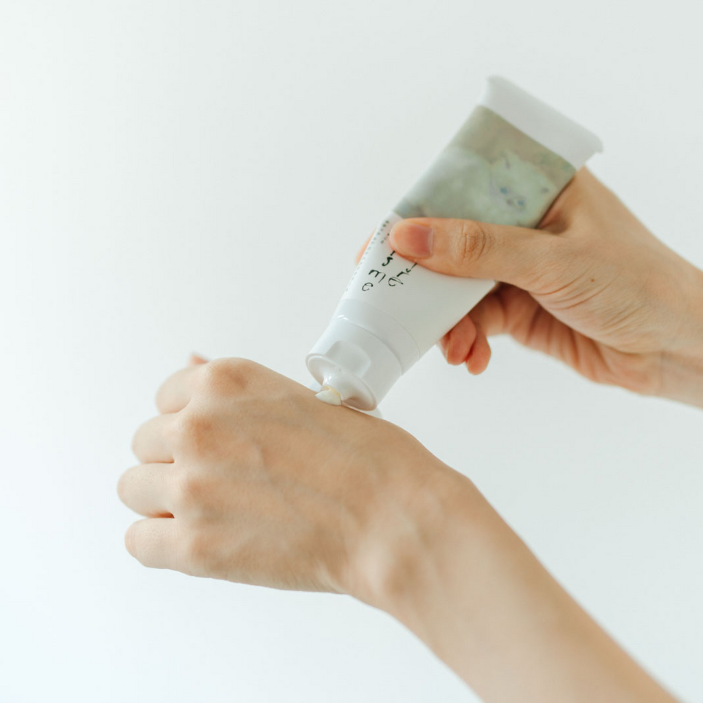 Nature is me ナチュラルアロマハンドクリーム