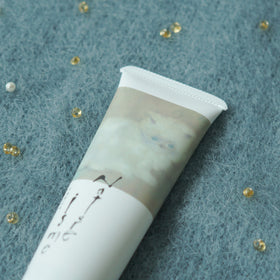 Nature is me ナチュラルアロマハンドクリーム