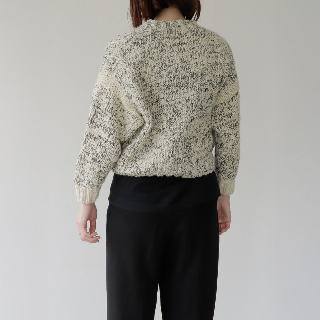 odnu HANDSPUN SWEATER ホワイト&ブラック