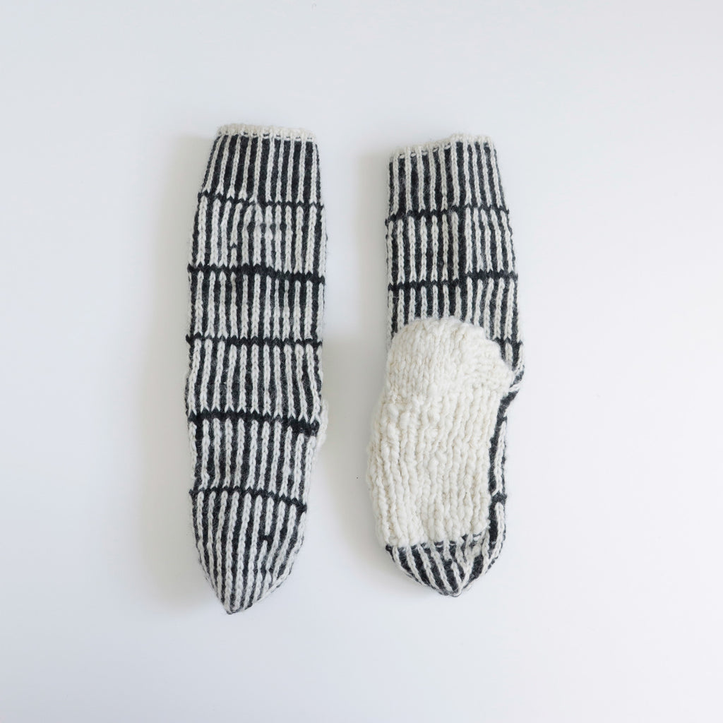 odnu STRIPED SOCKS