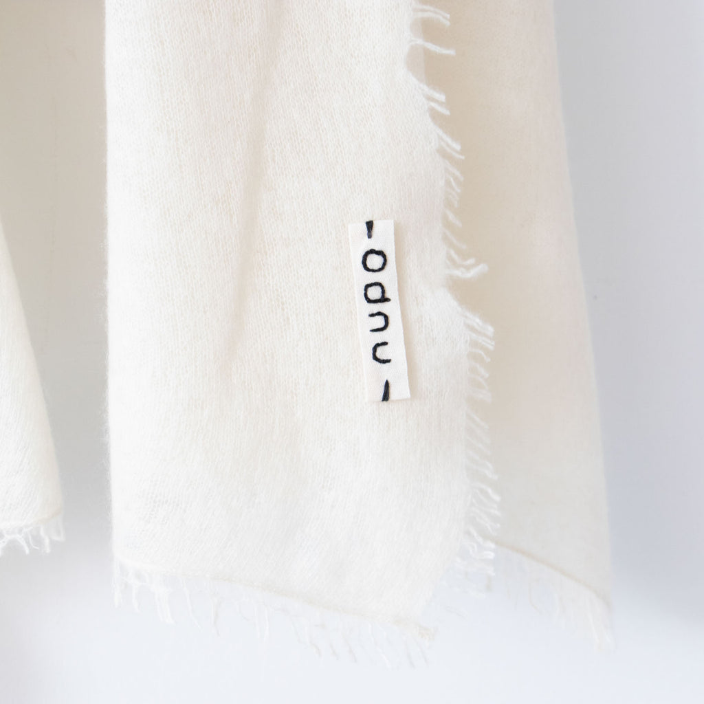 odnu CASHMERE FELTED STOLE