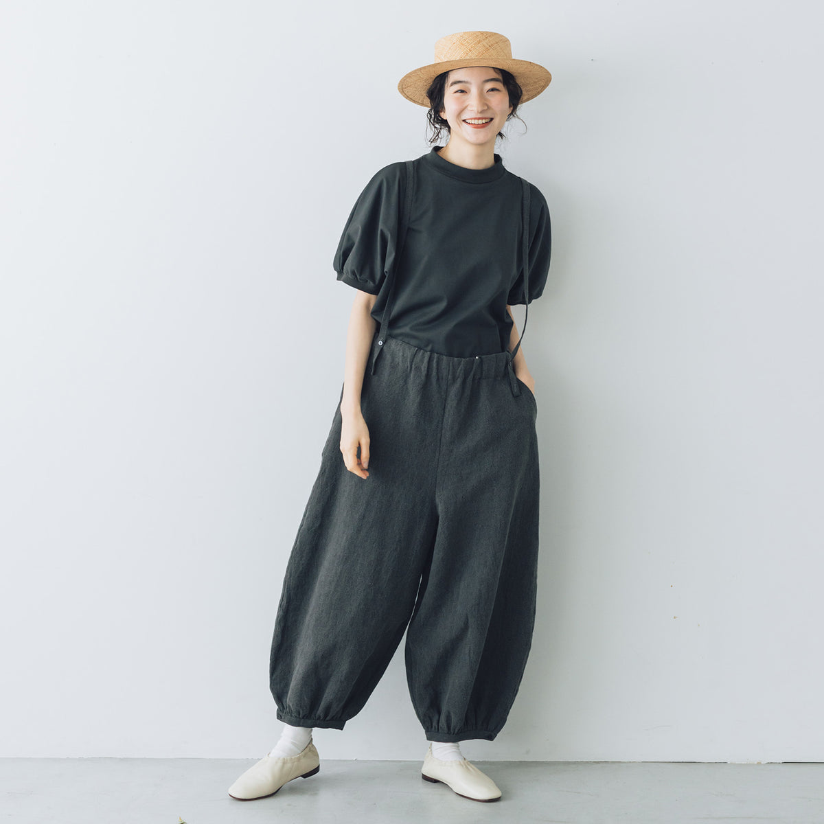 マガリ MAGALI フレンチリネン＆コットン　サスペンダーパンツ MAGALI リネンコットン サスペンダーバルーンパンツ ｜くらす