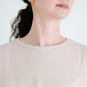 ROBE de PEAU リラックスシアープルオーバー