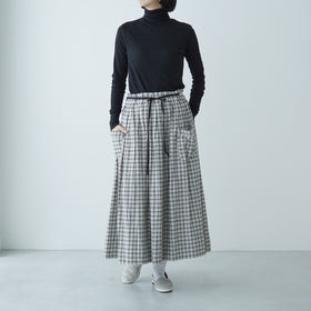 ROBE de PEAU タートルネック プルオーバー