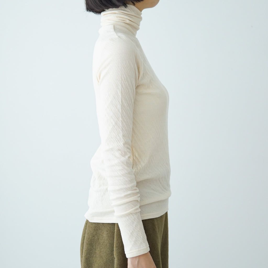 ROBE de PEAU タートルネック プルオーバー