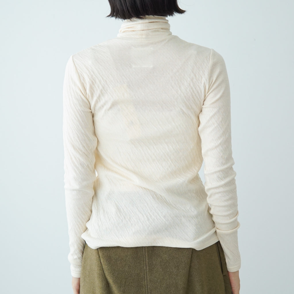 ROBE de PEAU タートルネック プルオーバー