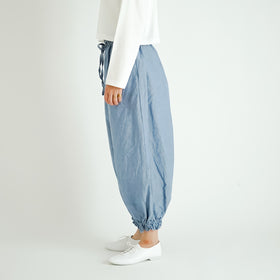 ROBE de PEAU アンクルタイドパンツ ジェイブルー