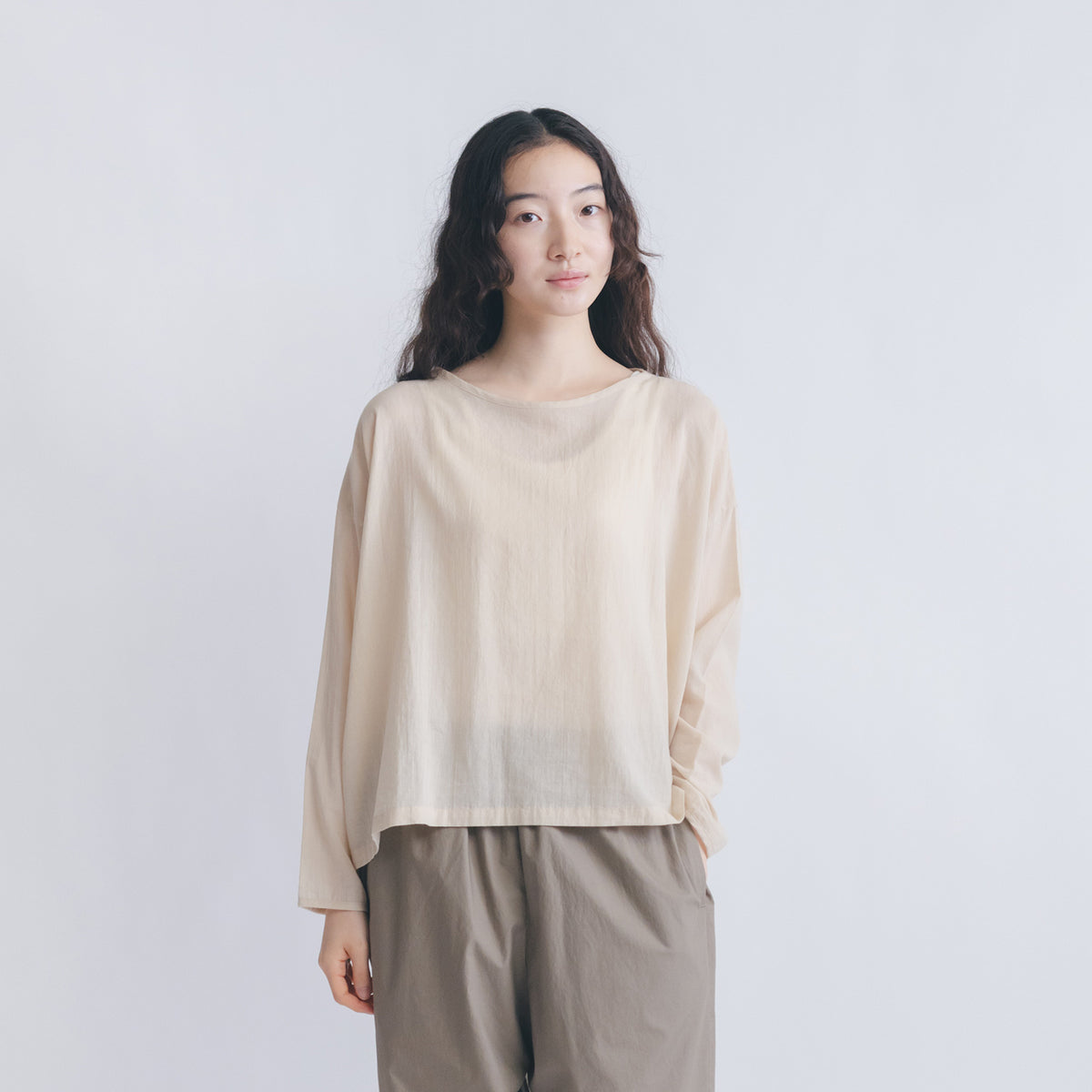 Yoli Simple wide blouse｜くらすこと オンラインストア