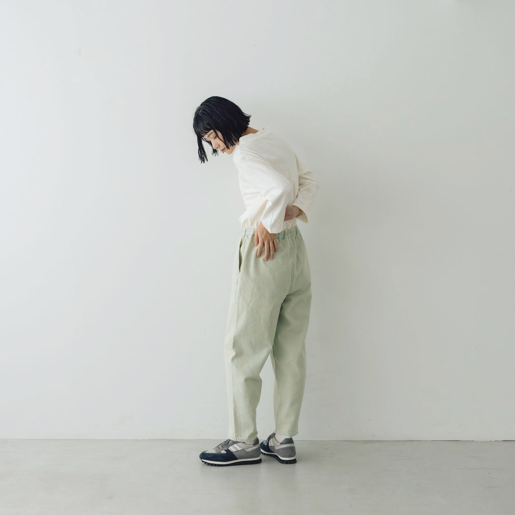 TISSU コットンデニム イージーテーパードパンツ