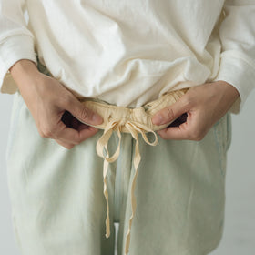 TISSU コットンデニム イージーテーパードパンツ