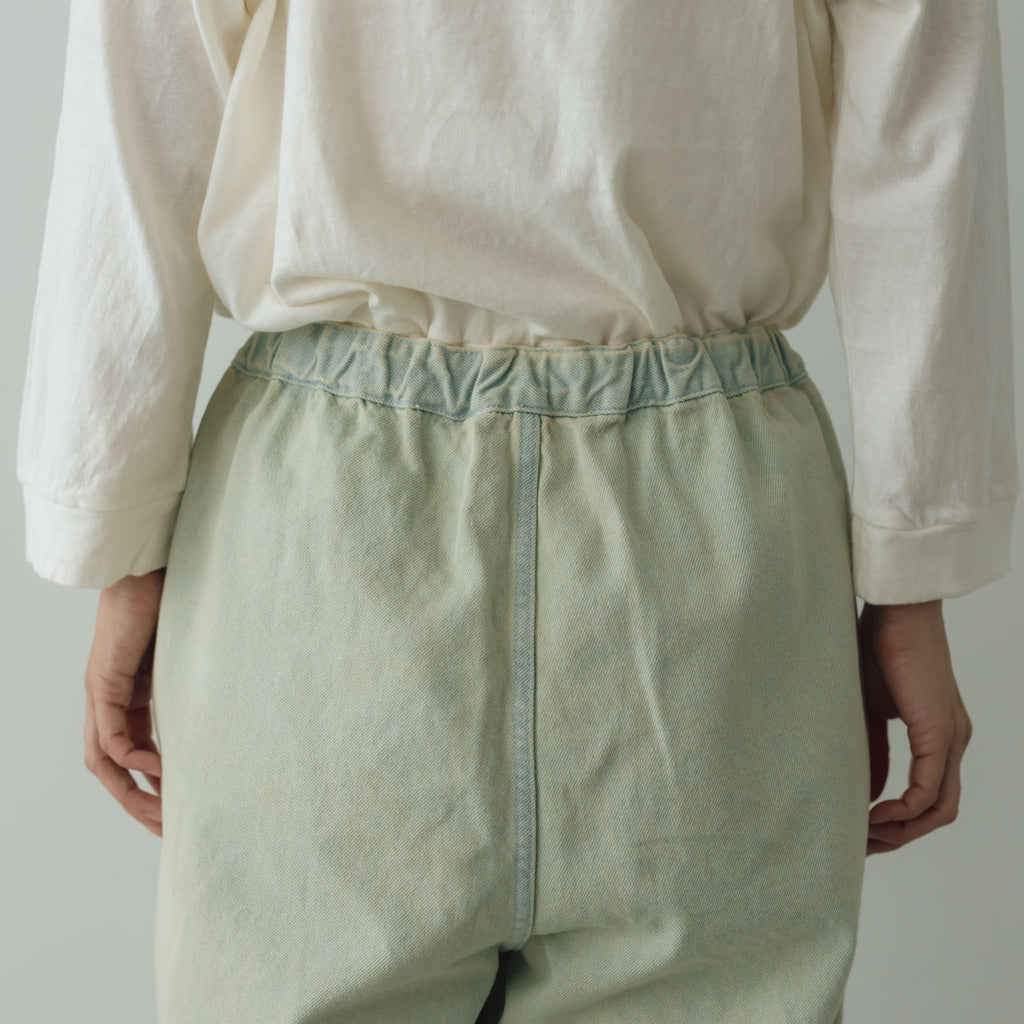 TISSU コットンデニム イージーテーパードパンツ