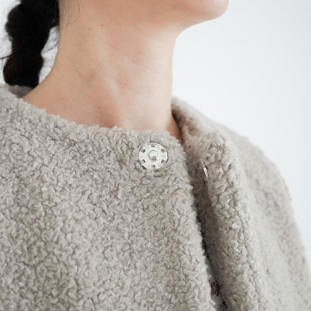 UNIVERSAL SEVEN ボア コンパクトベスト グレージュ