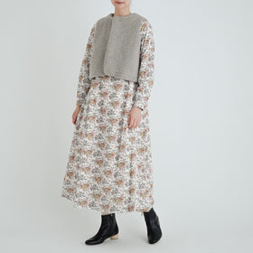 UNIVERSAL SEVEN ボア コンパクトベスト グレージュ