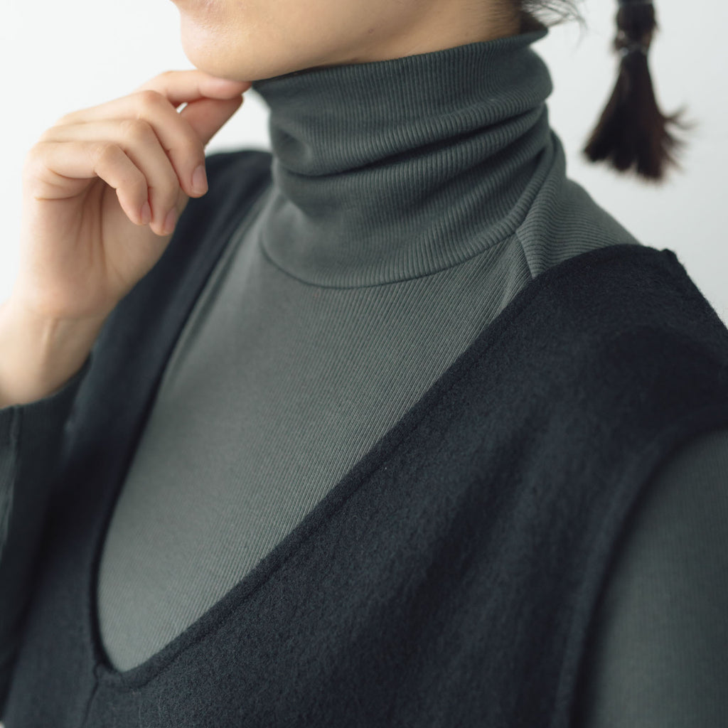 UNIVERSAL TISSU ウール圧縮 ジャンパードレス