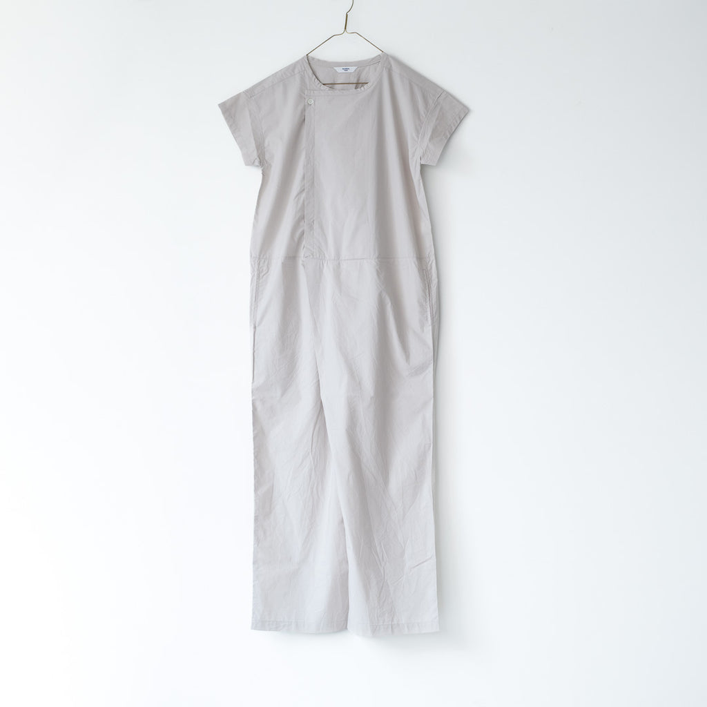 UNIVERSAL TISSU ナチュラルタイプライター ハーフスリーブ3Dオールインワン