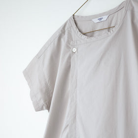 UNIVERSAL TISSU ナチュラルタイプライター ハーフスリーブ3Dオールインワン