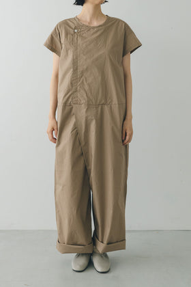 UNIVERSAL TISSU ナチュラルタイプライター ハーフスリーブ3Dオールインワン