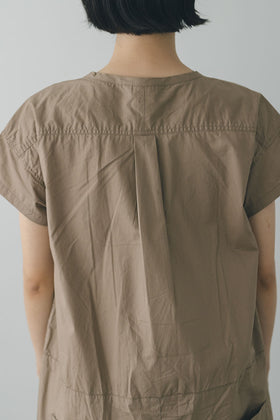 UNIVERSAL TISSU ナチュラルタイプライター ハーフスリーブ3Dオールインワン