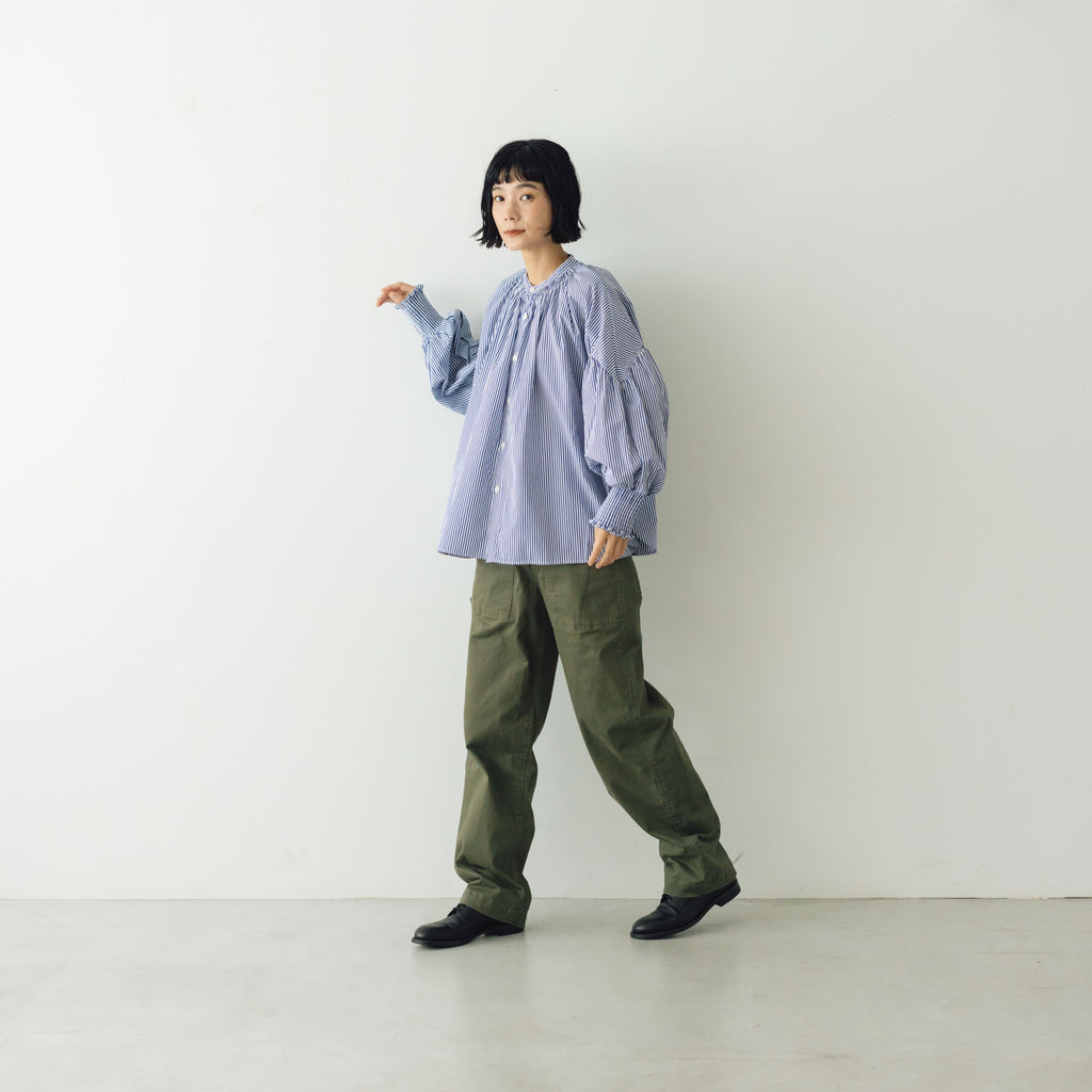 UNIVERSAL TISSU バンドカラーシャーリングブラウス ストライプ