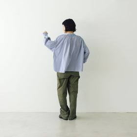 UNIVERSAL TISSU バンドカラーシャーリングブラウス ストライプ