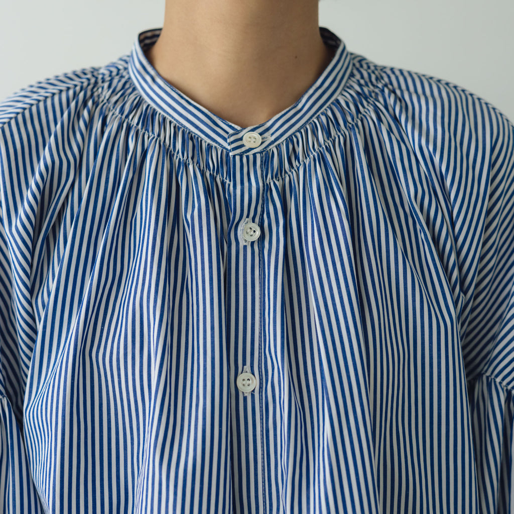 UNIVERSAL TISSU バンドカラーシャーリングブラウス ストライプ