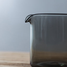 WASHIZUKA GLASS STUDIO katakuchi charcoal