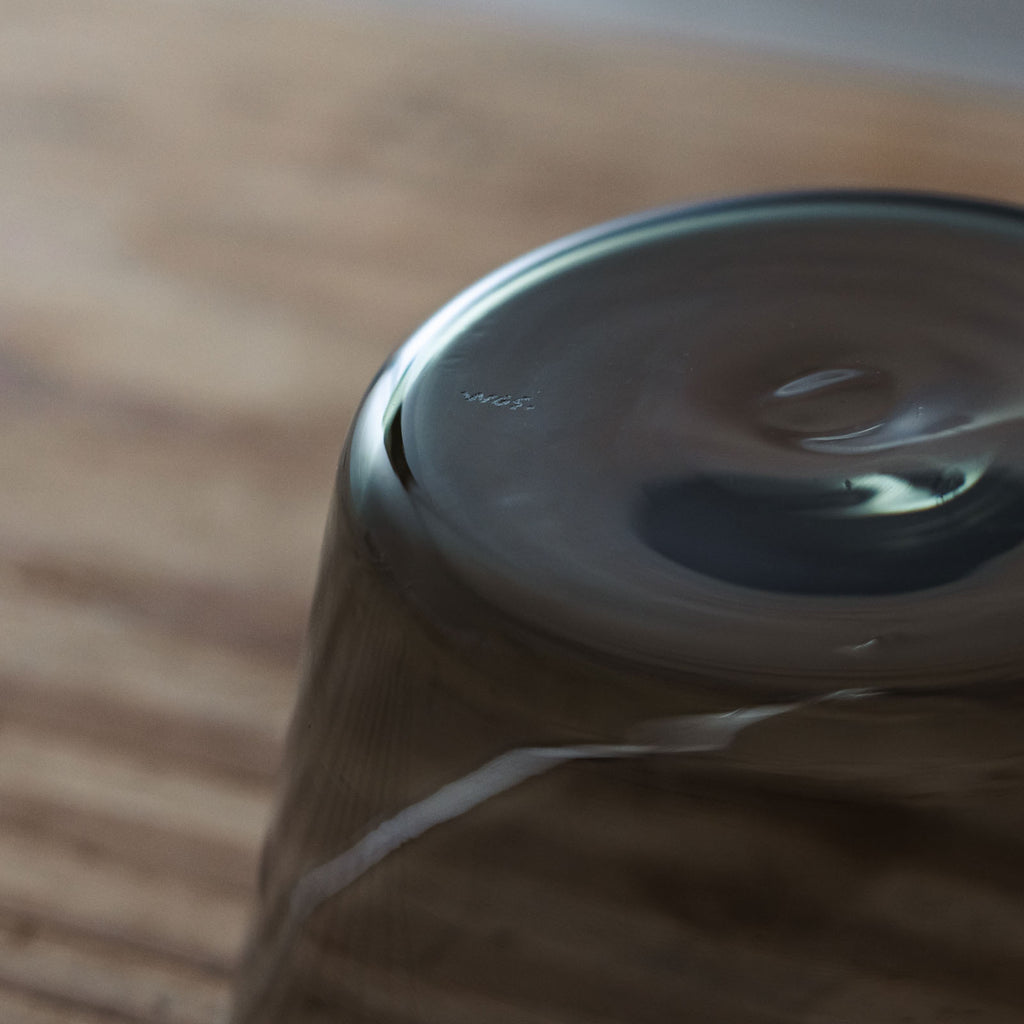 WASHIZUKA GLASS STUDIO katakuchi charcoal