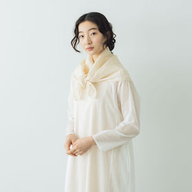 Yoli Cotton ramie scarf ベージュ
