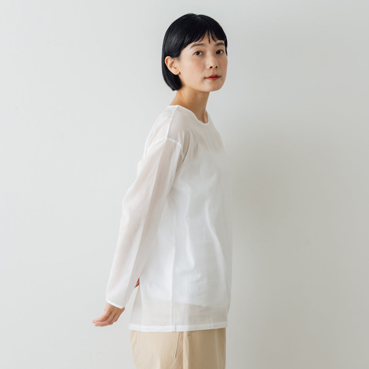 Yoli Simple blouse 25SS ｜くらすこと公式オンラインストア