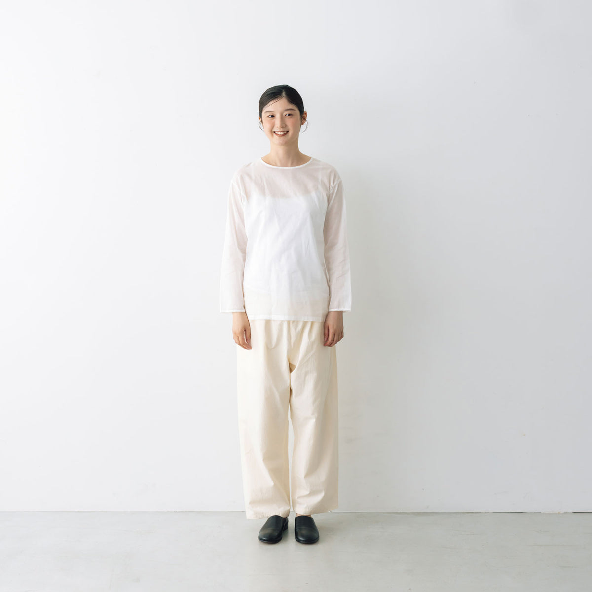 yoli プルオーバー ブラウス Yoli Simple blouse ｜くらすこと オンラインストア