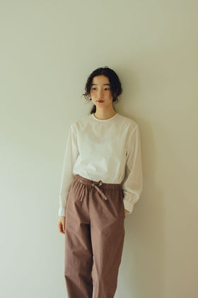 〈くらすこと別注〉miiThaaii チャンドラー イージーパンツ(別注カラー)