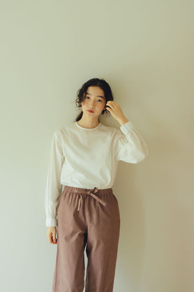 〈くらすこと別注〉miiThaaii チャンドラー イージーパンツ(別注カラー)