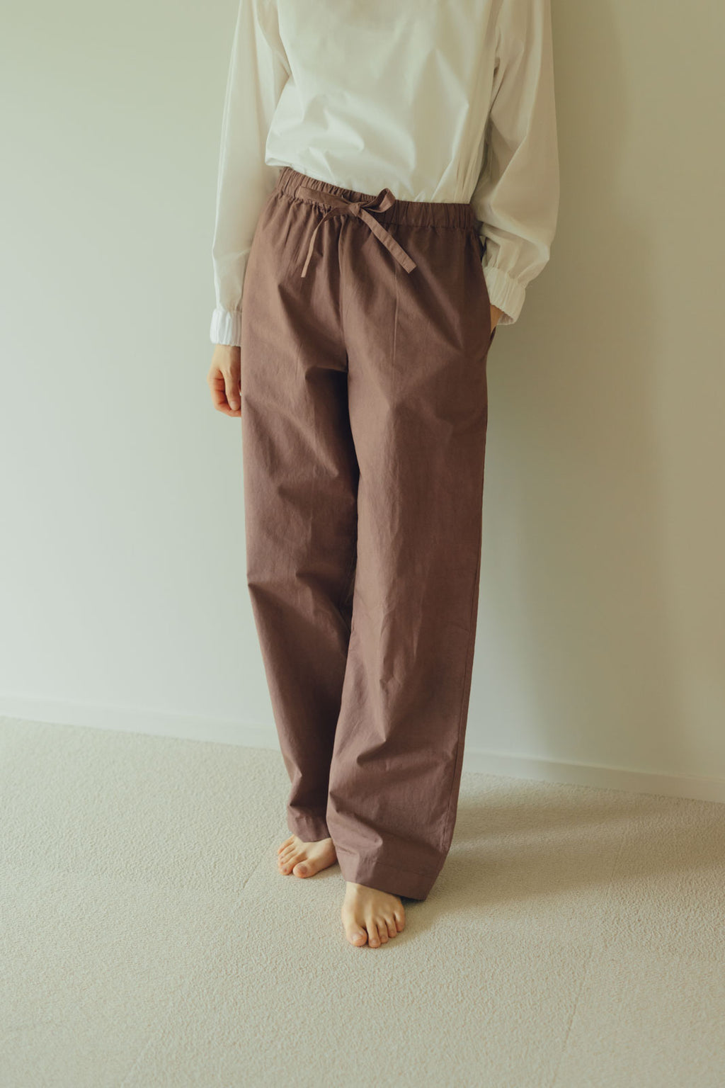 〈くらすこと別注〉miiThaaii チャンドラー イージーパンツ(別注カラー)