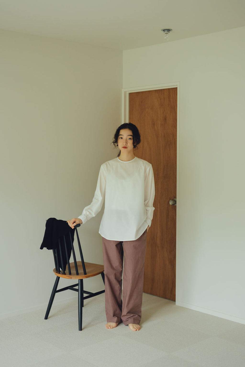 〈くらすこと別注〉miiThaaii チャンドラー イージーパンツ(別注カラー)