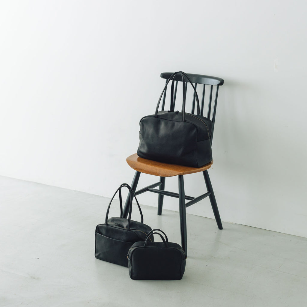 a(アー)ボストンバッグ