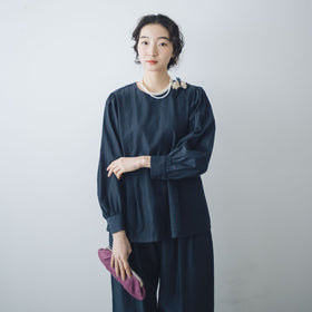 「わたしたちらしい、大人のかわいらしさ」ブラウス+サルエルパンツのセットアップ